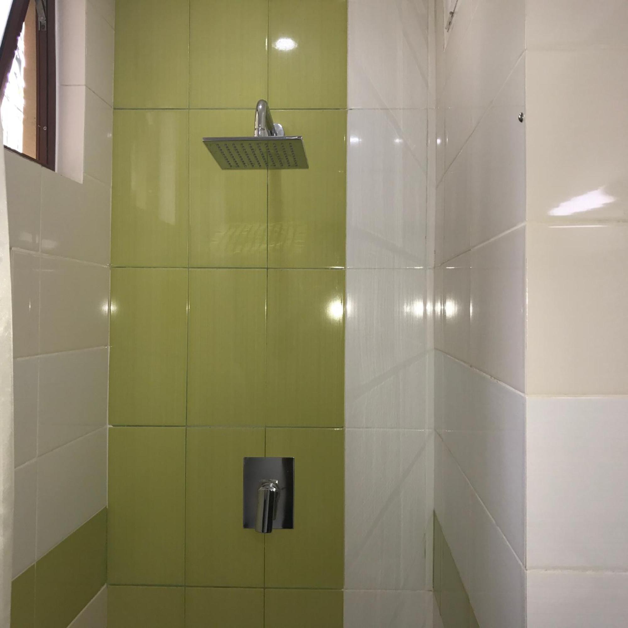 Saninro Hotel - Ragama Екстер'єр фото