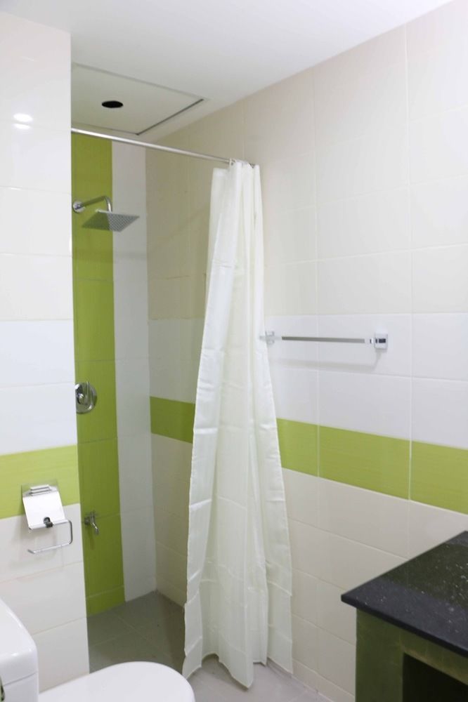 Saninro Hotel - Ragama Екстер'єр фото
